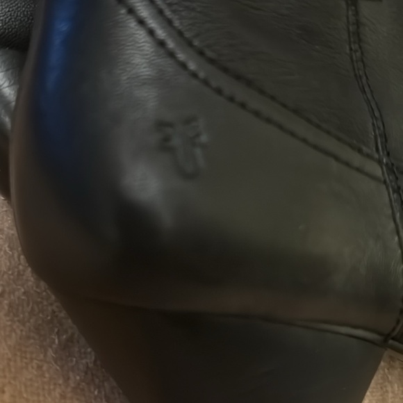FRYE “REGINA” Black 7.5M Ankle Bootie - Picture 9 of 9